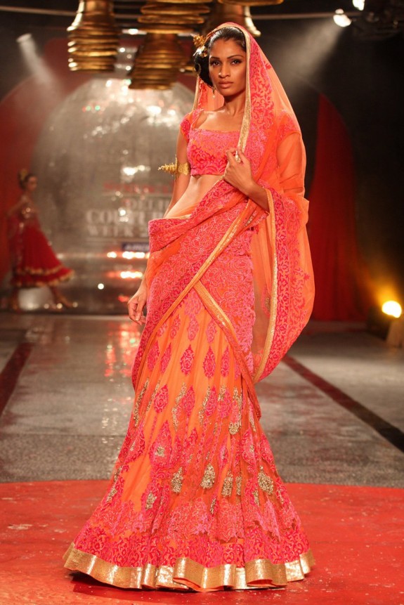 Suneet Varma Kamasutra Collection 36