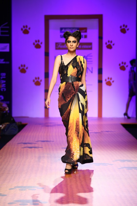 Aircel-WWF-Save-Tiger-Lakme-Fashion-Week-03