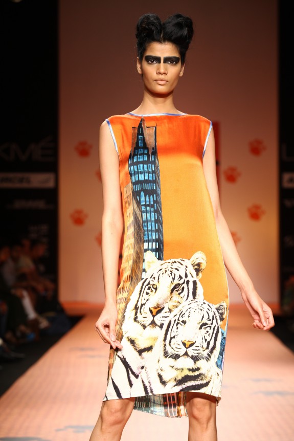 Aircel-WWF-Save-Tiger-Lakme-Fashion-Week-14