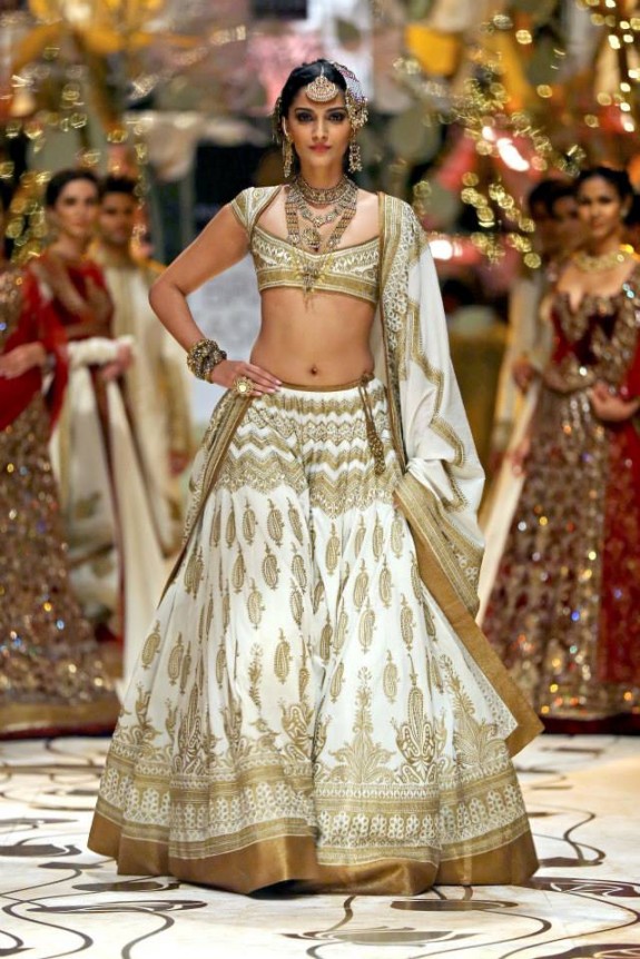 Sonam Kapoor for Rohit Bal