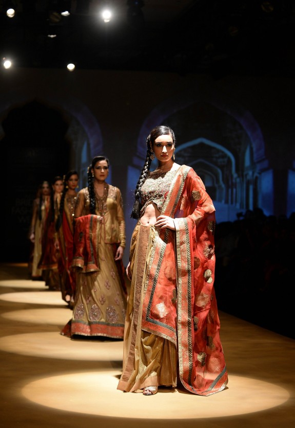 INDIA-LIFESTYLE-BRIDAL-FASHION-ASHIMA LEENA