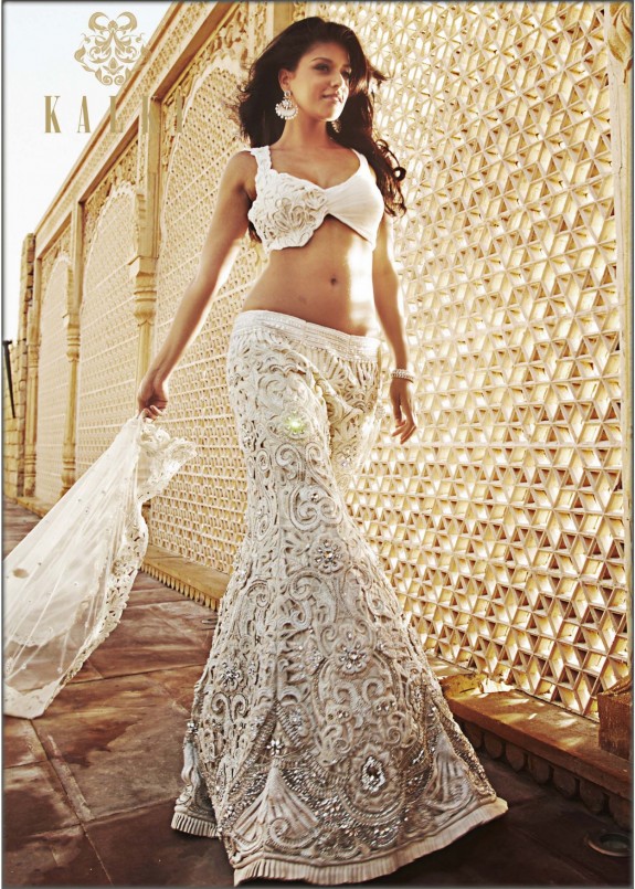 kalki white wedding lehenga