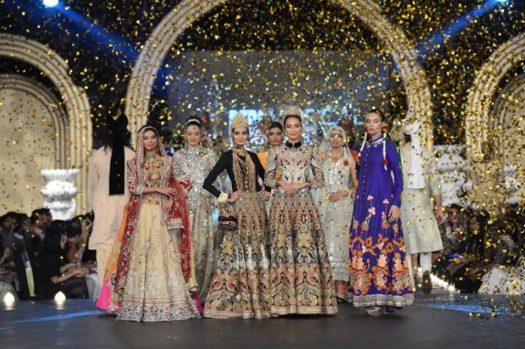 Ali Xeeshan Pakistan Bridal Week 2013 17