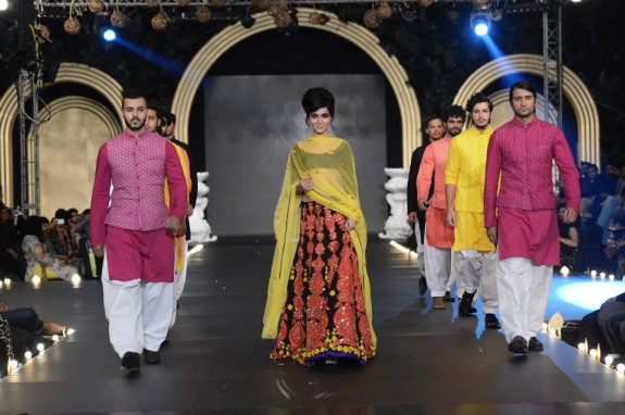 Ali Xeeshan Pakistan Bridal Week 2013 21