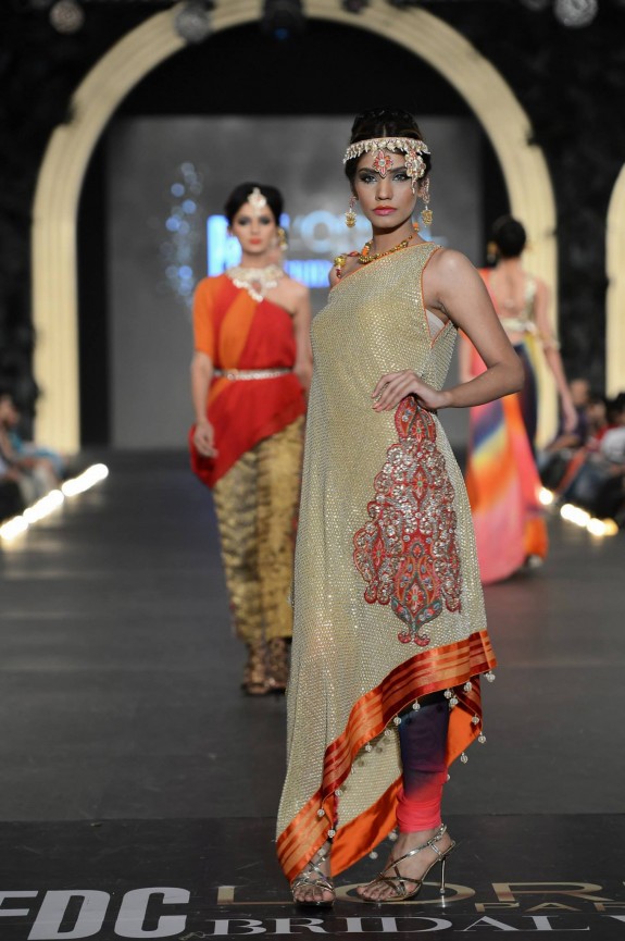 Fasl e Nau - Pakistan Bridal Week 2013 7