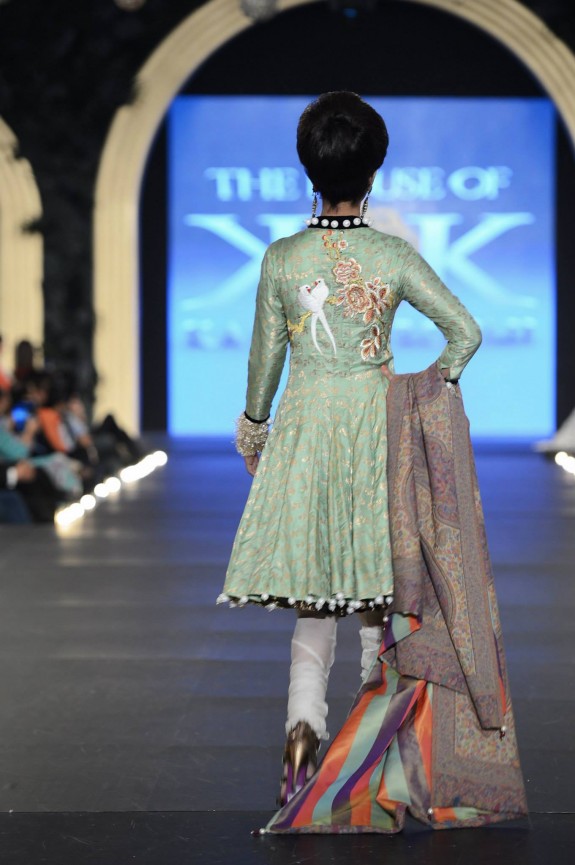 Kamiar Rokni- Pakistan Bridal Week 2013 11