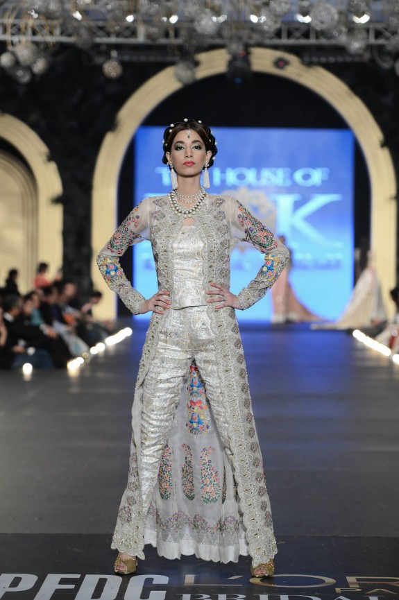 Kamiar Rokni- Pakistan Bridal Week 2013 33