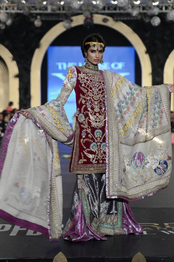 Kamiar Rokni- Pakistan Bridal Week 2013 44