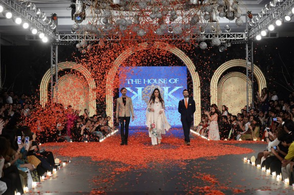 Kamiar Rokni- Pakistan Bridal Week 2013 52