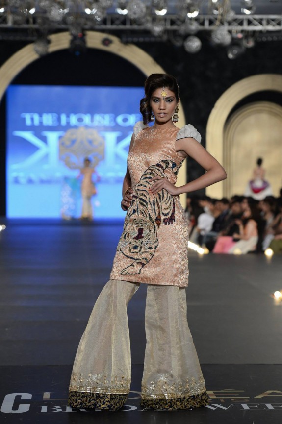 Kamiar Rokni- Pakistan Bridal Week 2013 6