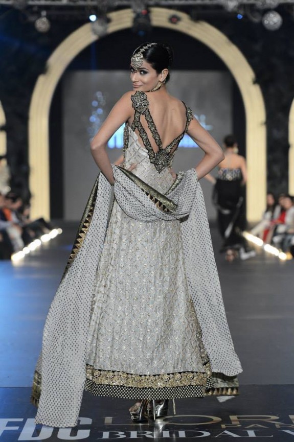 Sana Safinez - Pakistan Bridal Week 2013 13