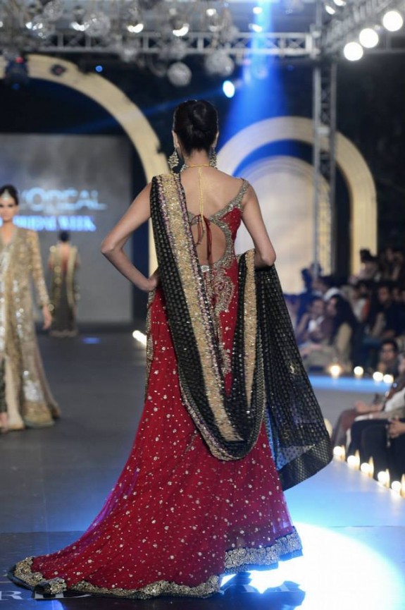 Sana Safinez - Pakistan Bridal Week 2013 26