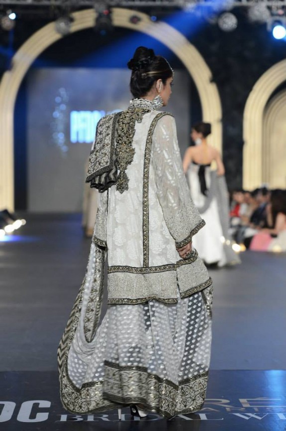 Sana Safinez - Pakistan Bridal Week 2013 8