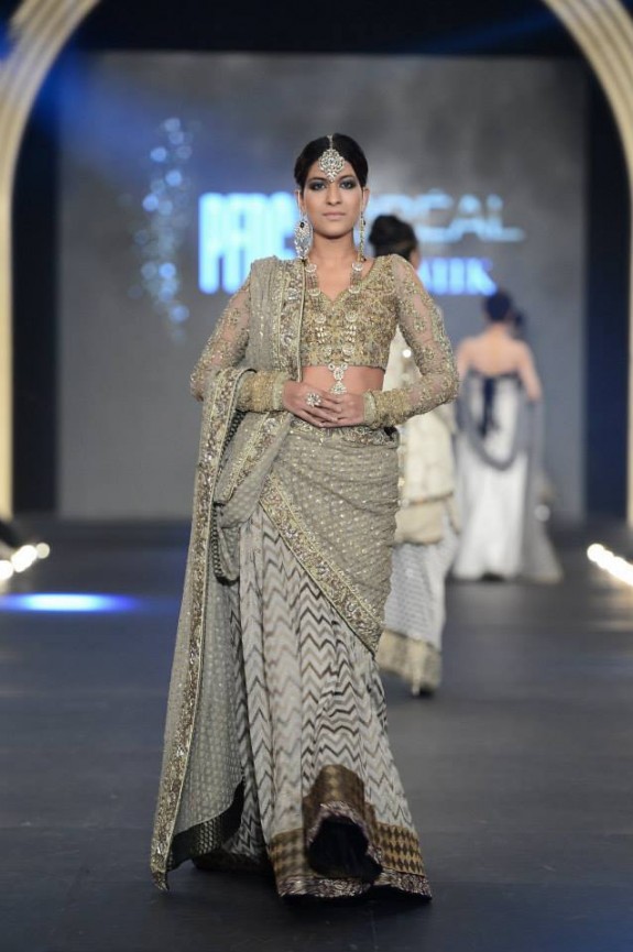 Sana Safinez - Pakistan Bridal Week 2013 9