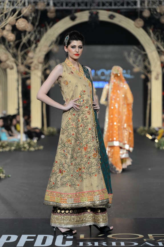 Sania Maskatiya - Pakistan Bridal Week 2013 11