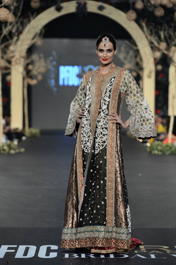 Sania Maskatiya - Pakistan Bridal Week 2013 14