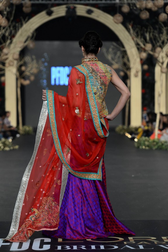 Sania Maskatiya - Pakistan Bridal Week 2013 3