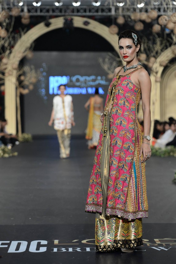 Sania Maskatiya - Pakistan Bridal Week 2013 6