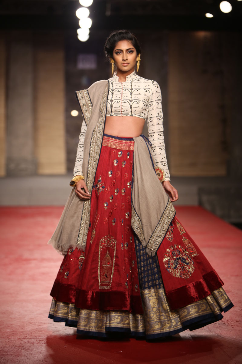 Anju modi bridal lehenga hotsell