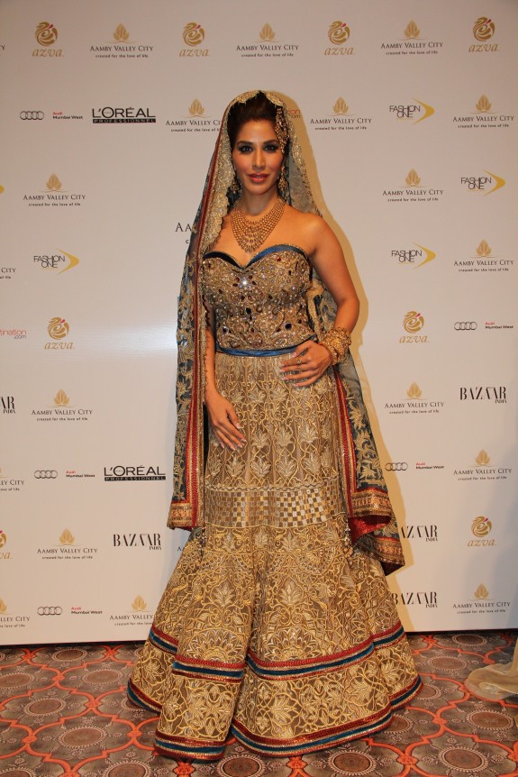 Mandira Wirk India Bridal Week 2013 Mumbai 13