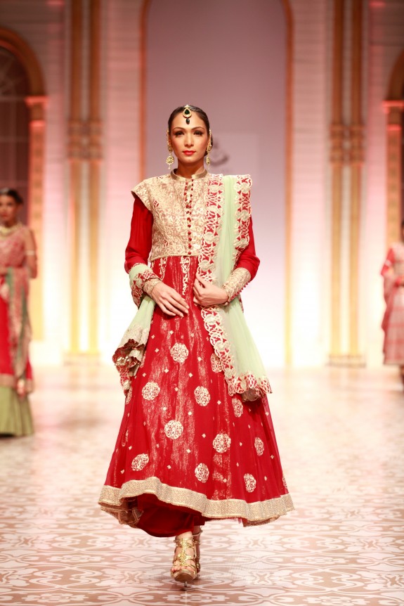 Meera & Muzaffar Ali India Bridal Week 5