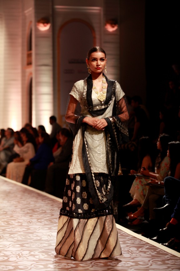 Meera & Muzaffar Ali India Bridal Week 8