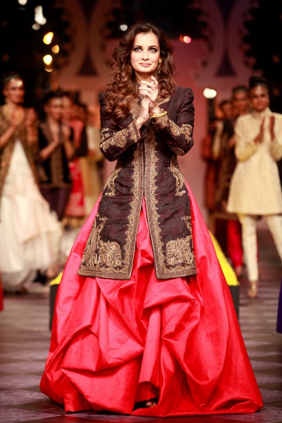 Raghavendra Rathore Aamby Valley Bridal Week 2013 Mumbai 18