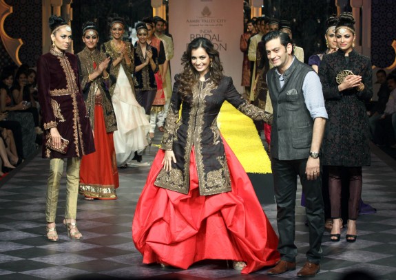 Raghavendra Rathore Aamby Valley Bridal Week 2013 Mumbai 23