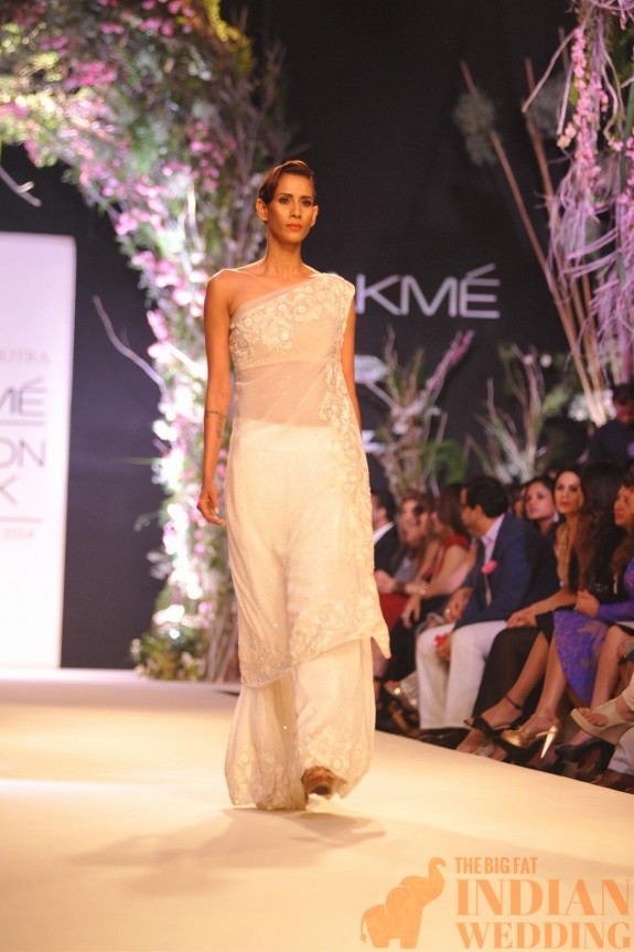 Manish Malhotra at Lakme Fashion Week 2014-41