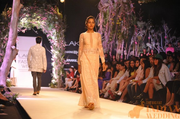 Manish Malhotra at Lakme Fashion Week 2014-42