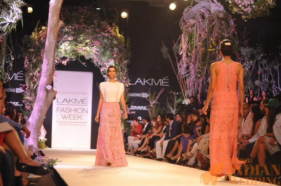 Manish Malhotra at Lakme Fashion Week 2014-44