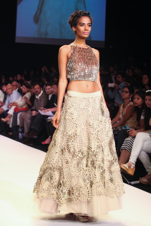 Monica & Karishma | Lakme Fashion Week 2014 0631