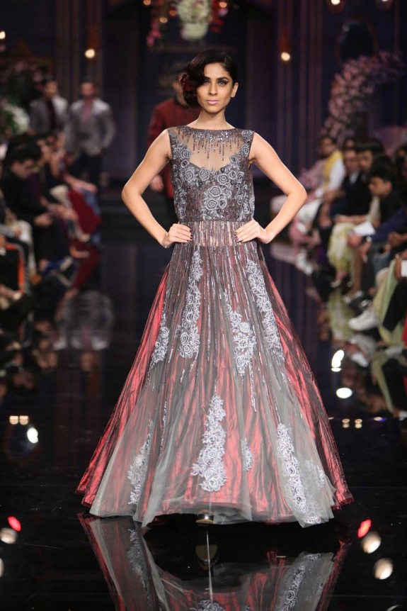 Manish Malhotra Lakme Fashion Week 10