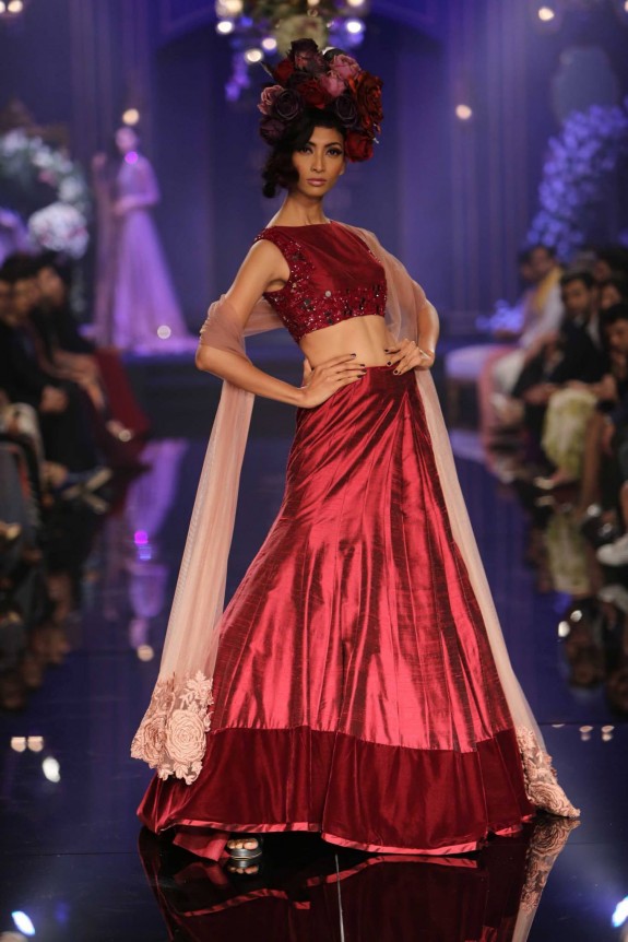 Manish Malhotra Lakme Fashion Week 15