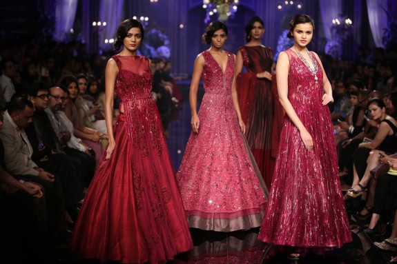 Manish Malhotra Lakme Fashion Week 20