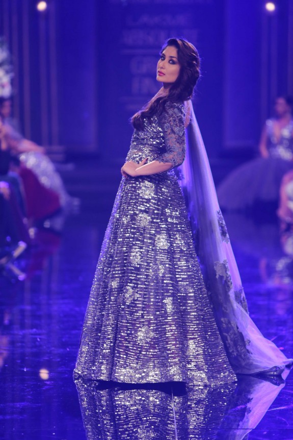 Manish Malhotra Lakme Fashion Week 9