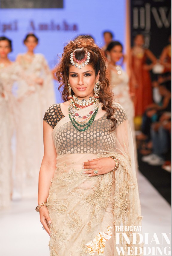 Dipti Amisha Jewelry IIJW 2014 38