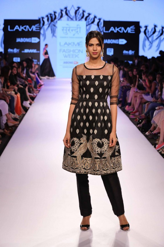 LoveMeLoveMeNot-ILK-Lakme-Fashion-Week2015-1.jpg