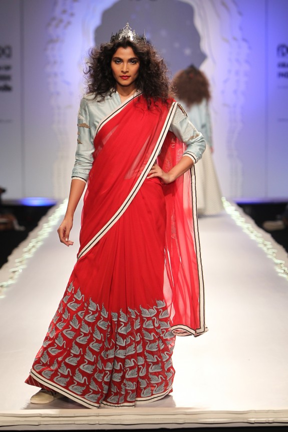 AnjuModi_AIFW2015