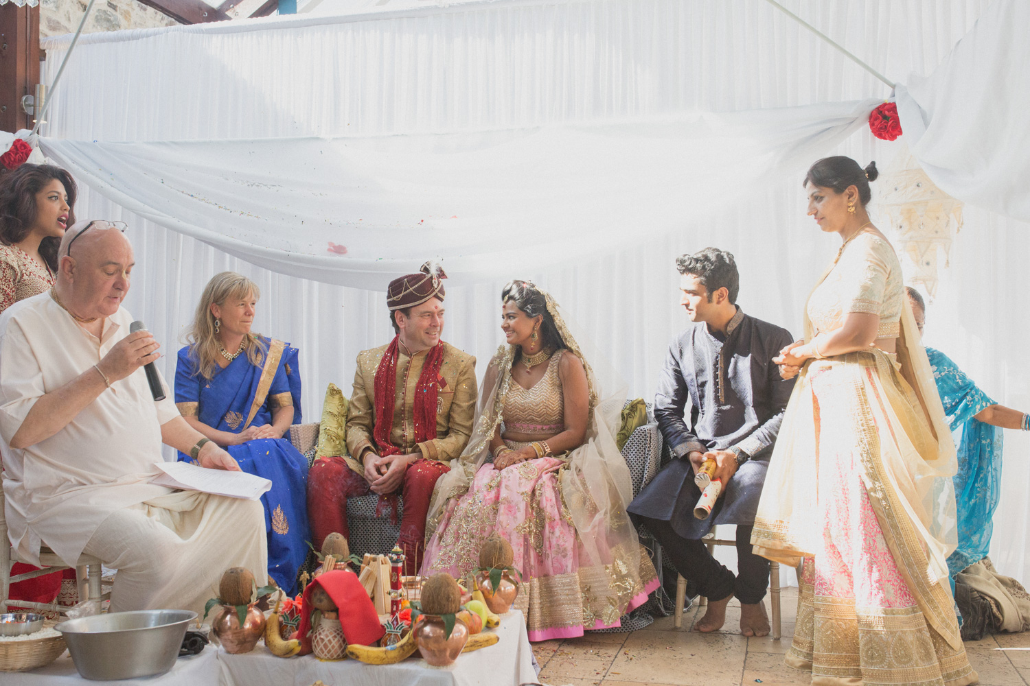 sweet-serene-hindu-wedding-in-england-31