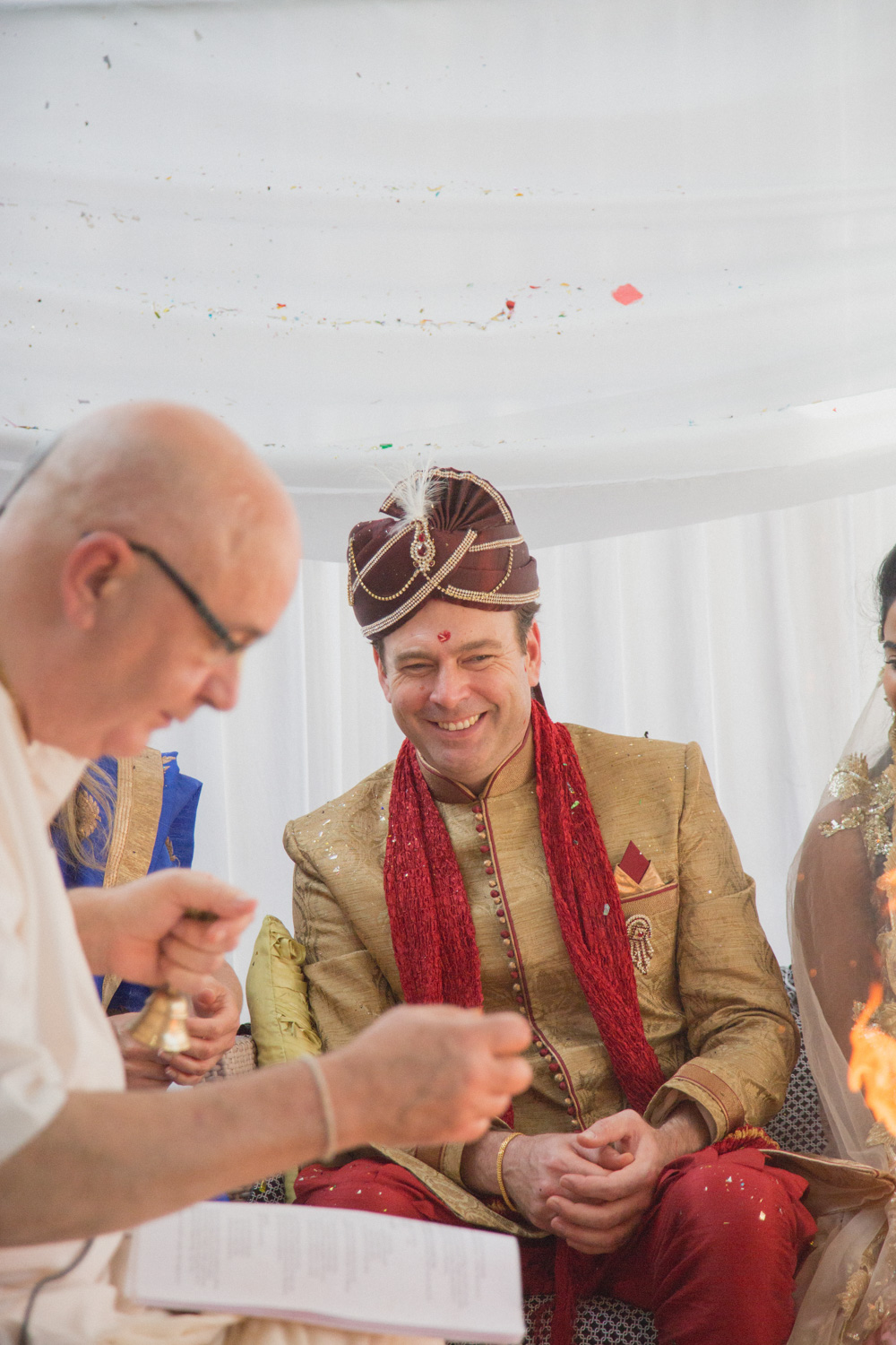 sweet-serene-hindu-wedding-in-england-40