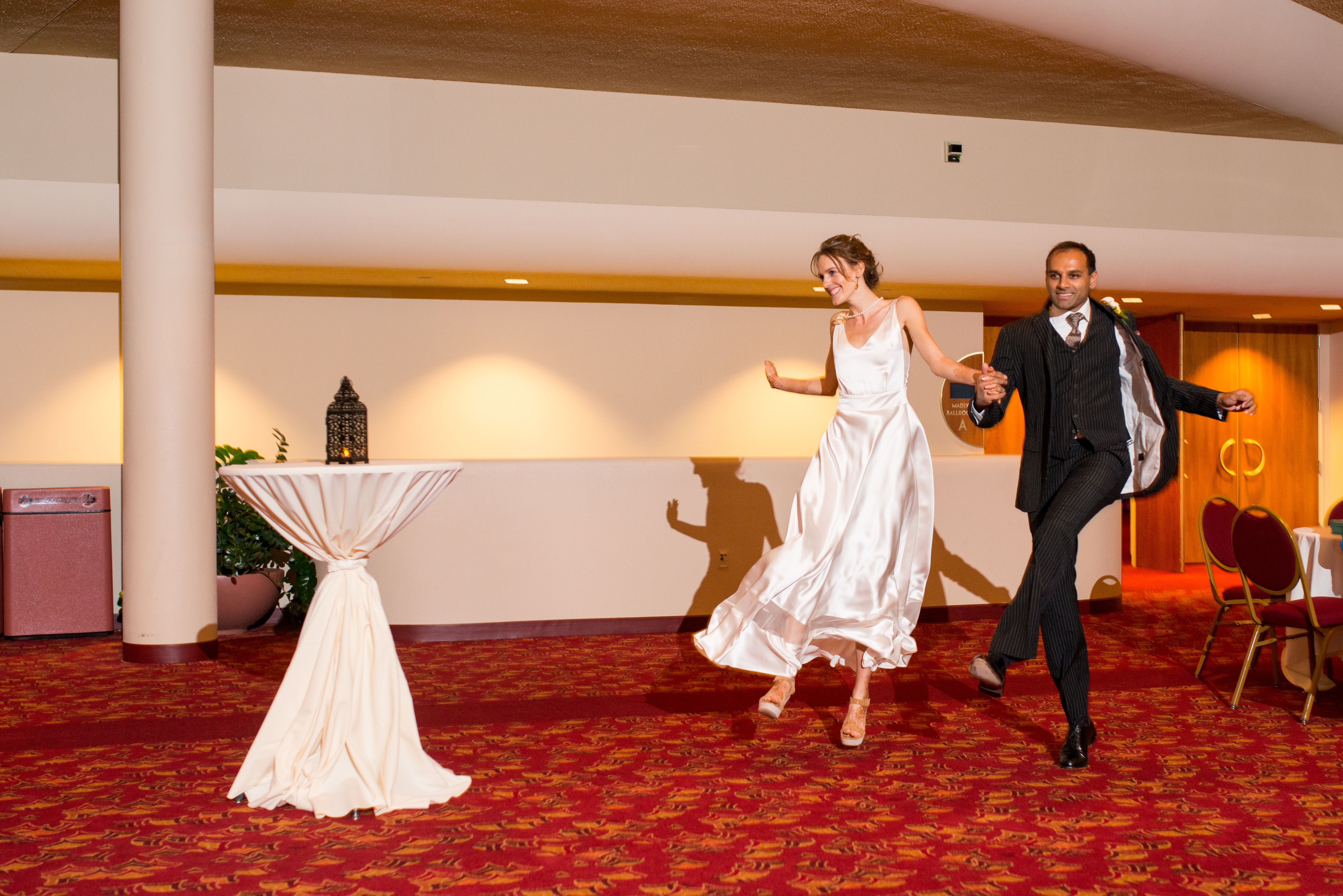 Wedding Photographer Madison WI - http://www.uedaphotography.com