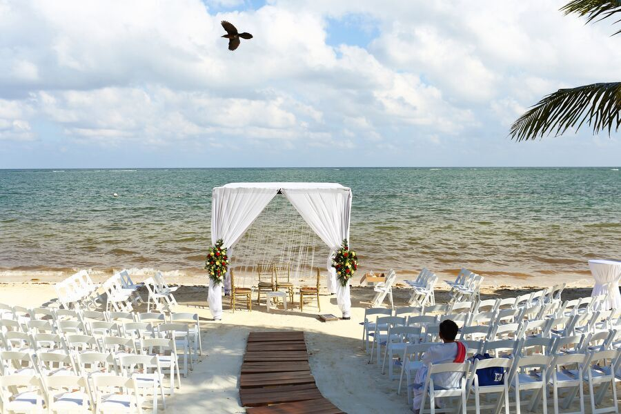 ruby-tejan-tropical-beach-wedding-mexico-18