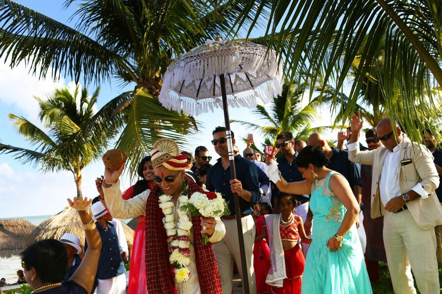 ruby-tejan-tropical-beach-wedding-mexico-29