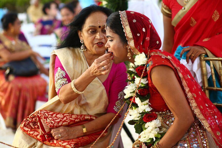 ruby-tejan-tropical-beach-wedding-mexico-30