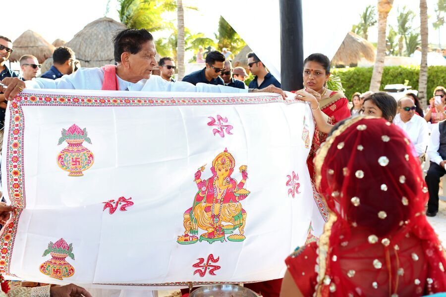 ruby-tejan-tropical-beach-wedding-mexico-40