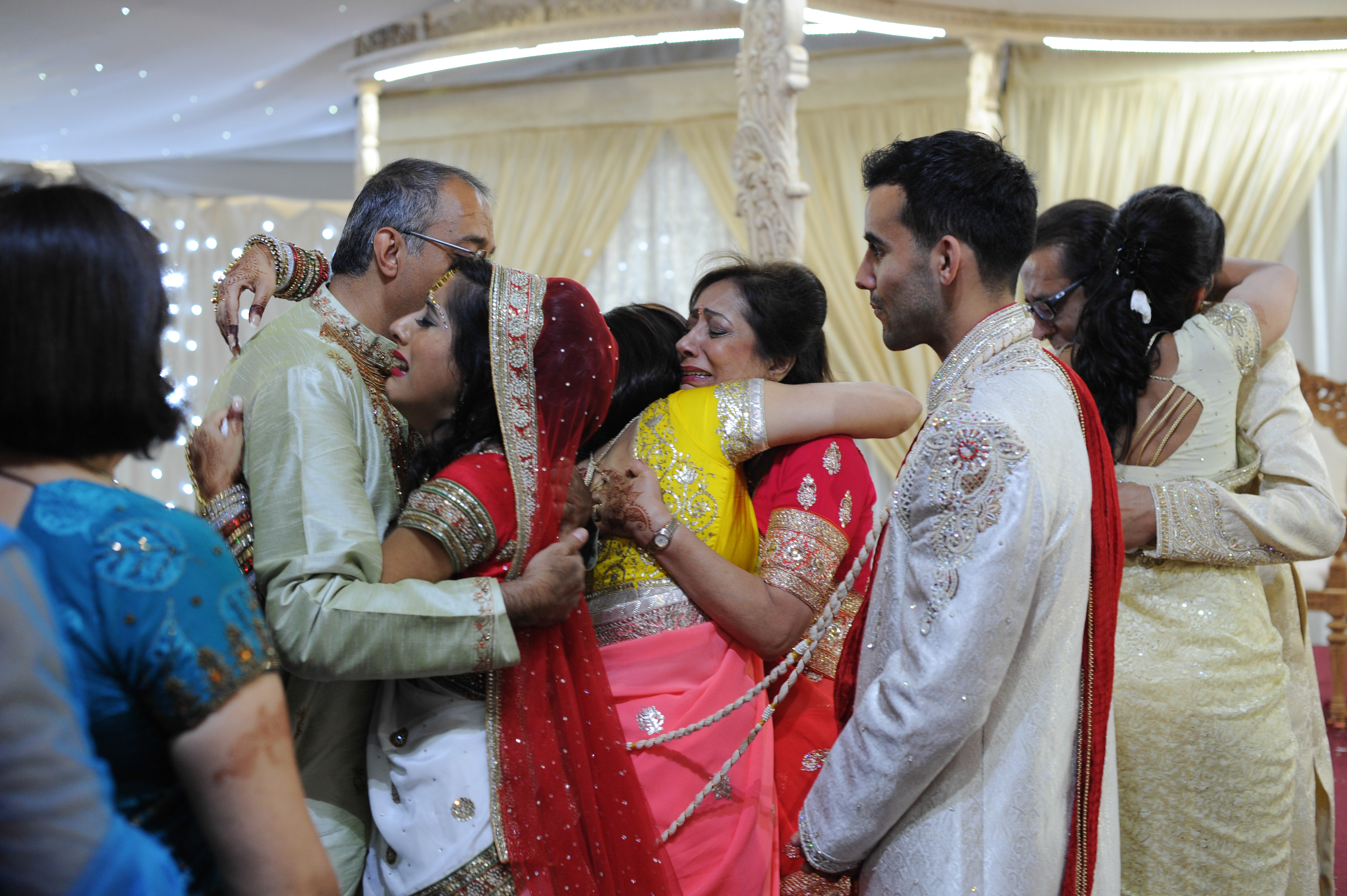 fun-filled-irish-indian-wedding-in-uk-40