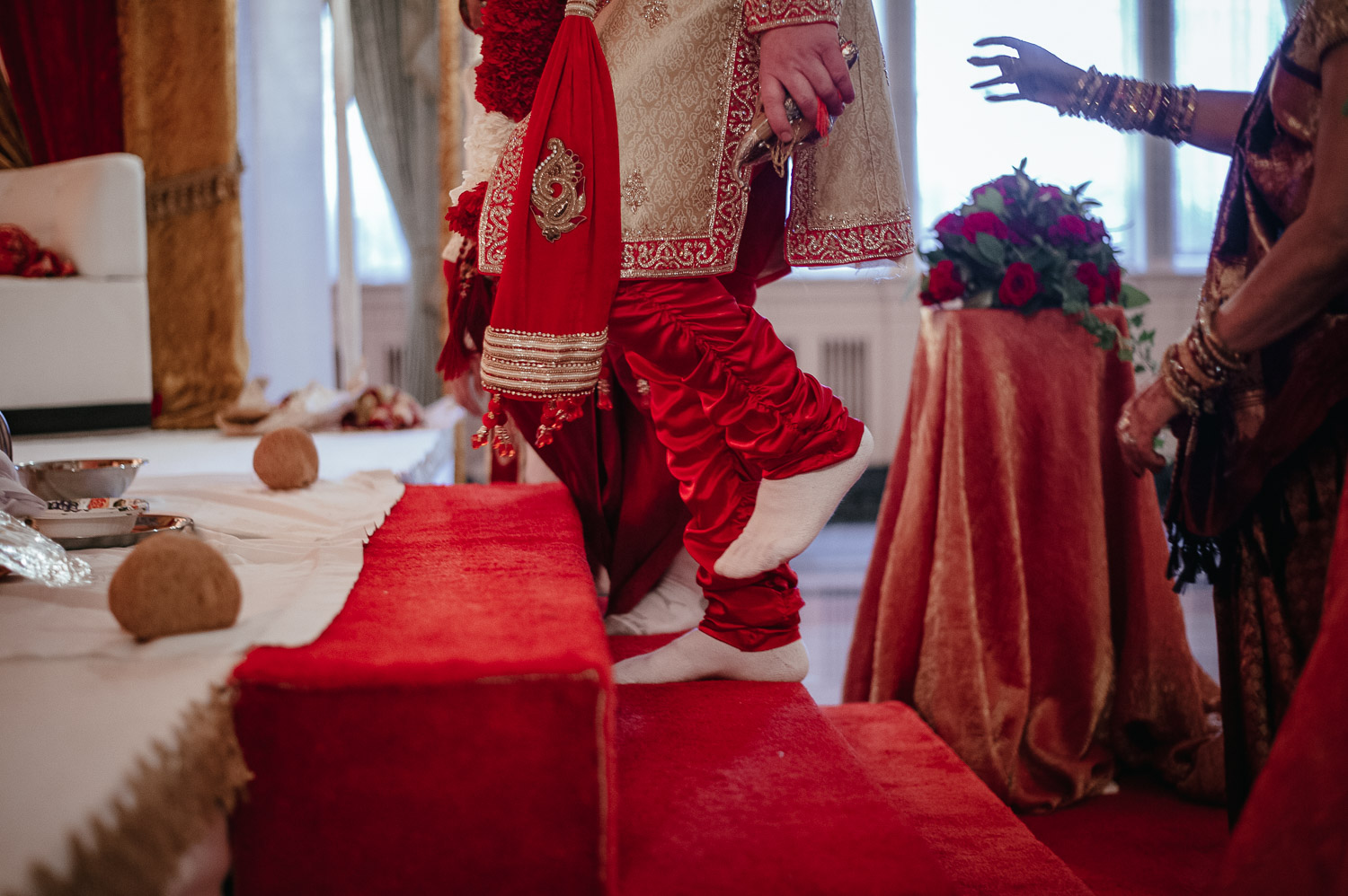 grand-historic-indian-wedding-washington-state-4