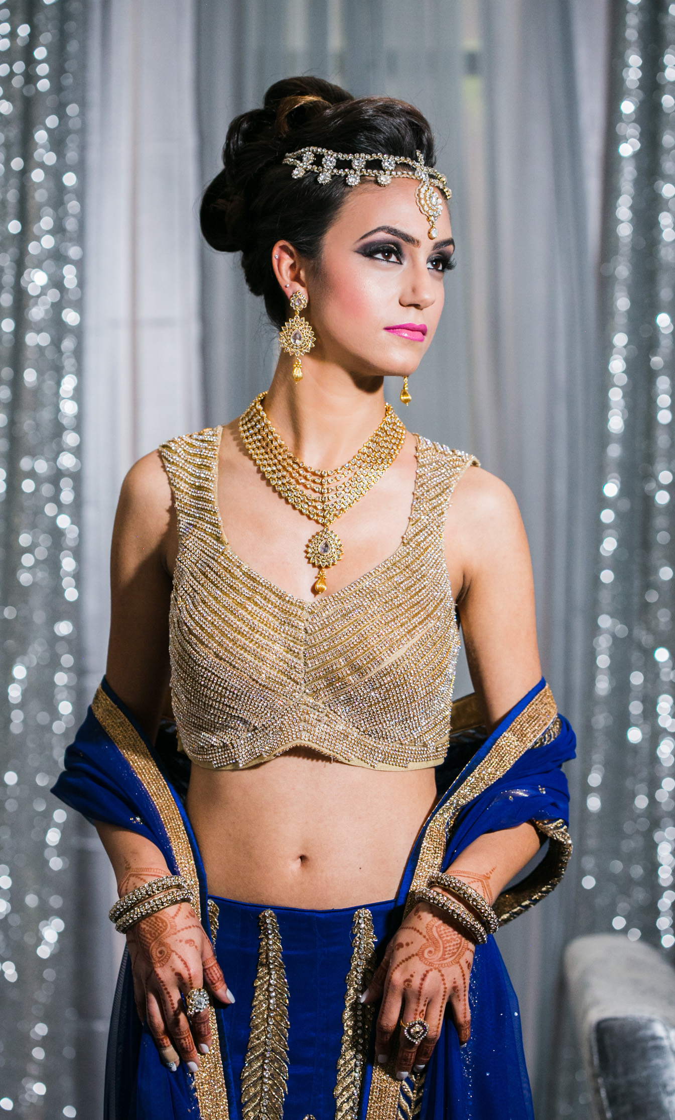 modern-indian-bride-wedding-shhivikachauhan-13