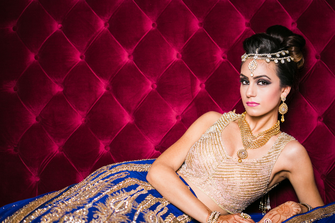 modern-indian-bride-wedding-shhivikachauhan-14